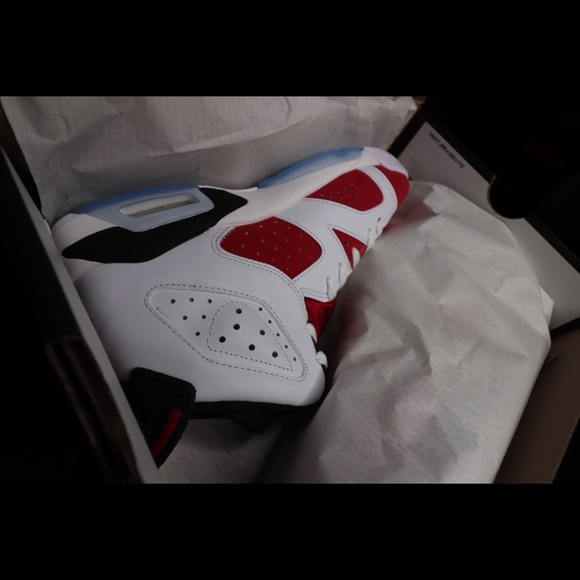 Air Jordan Retro Carmine